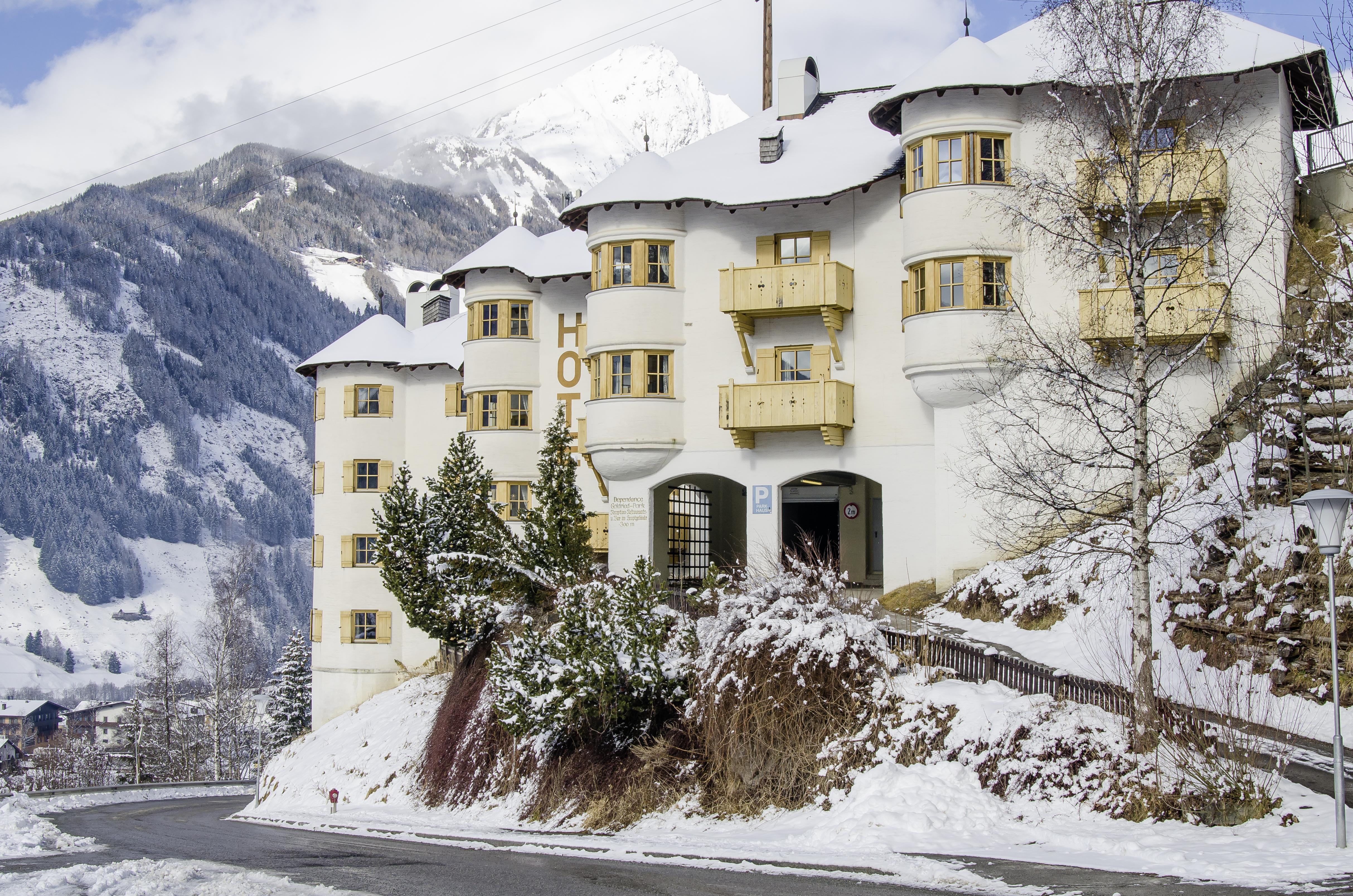 Hotel Goldried Matrei in Osttirol Bagian luar foto